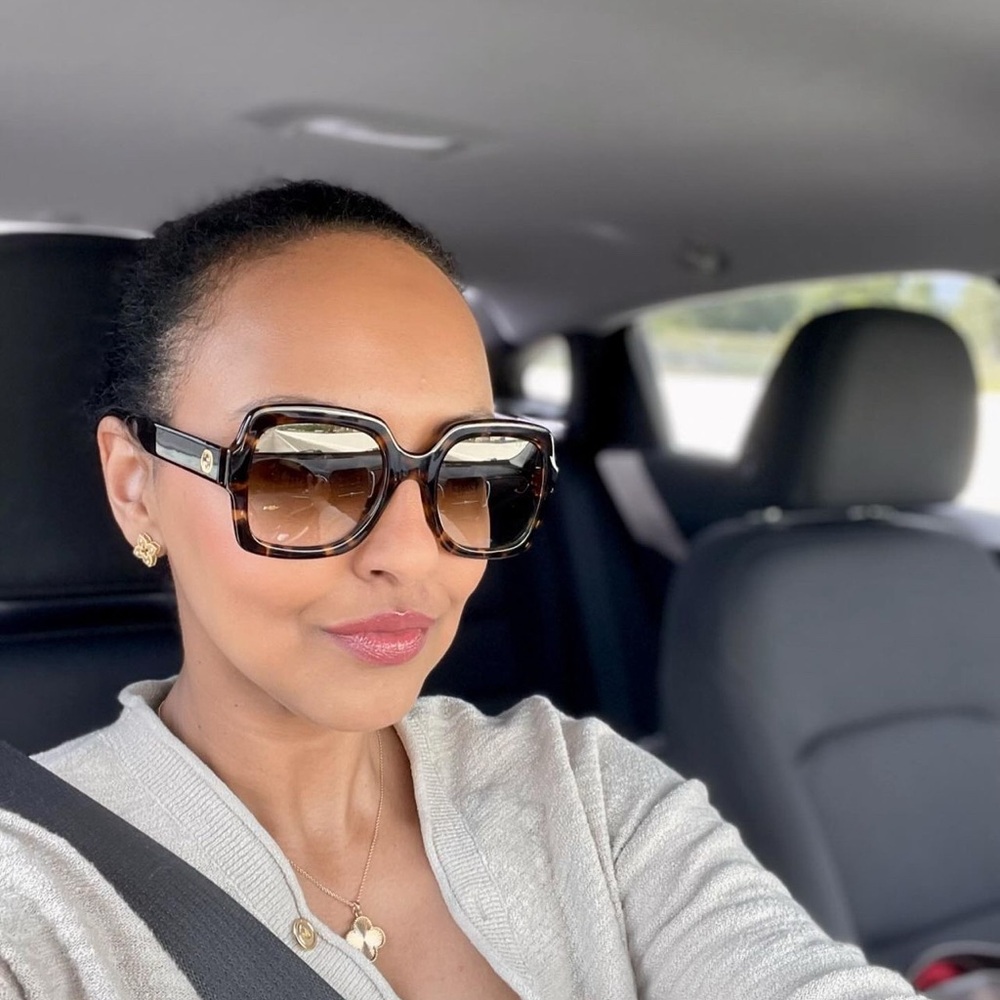 Gucci Tortoiseshell Sunglasses - Picture 8 of 9